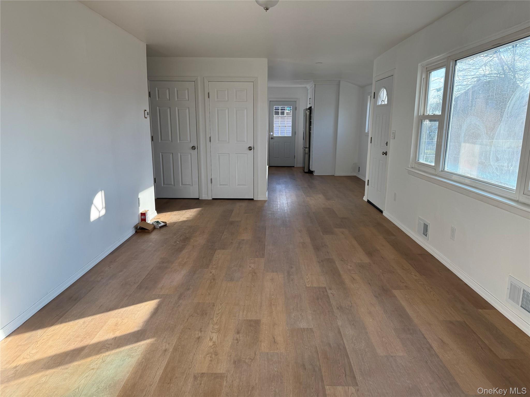 233 West 12th Street Deer Park Deer Park, NY 11729