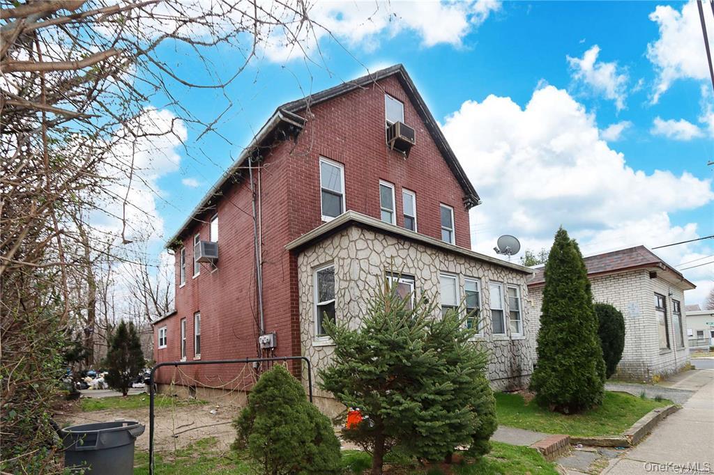 100 Steamboat Road Great Neck Great Neck, NY 11024