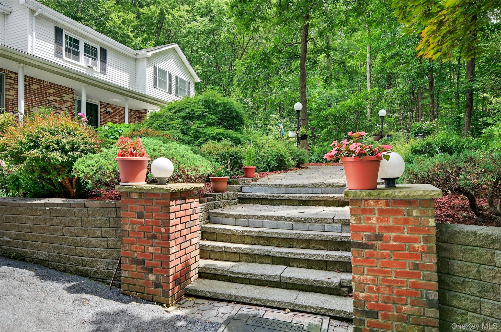 72 Peddler Hill Road Out of NYC Monroe, NY 10950