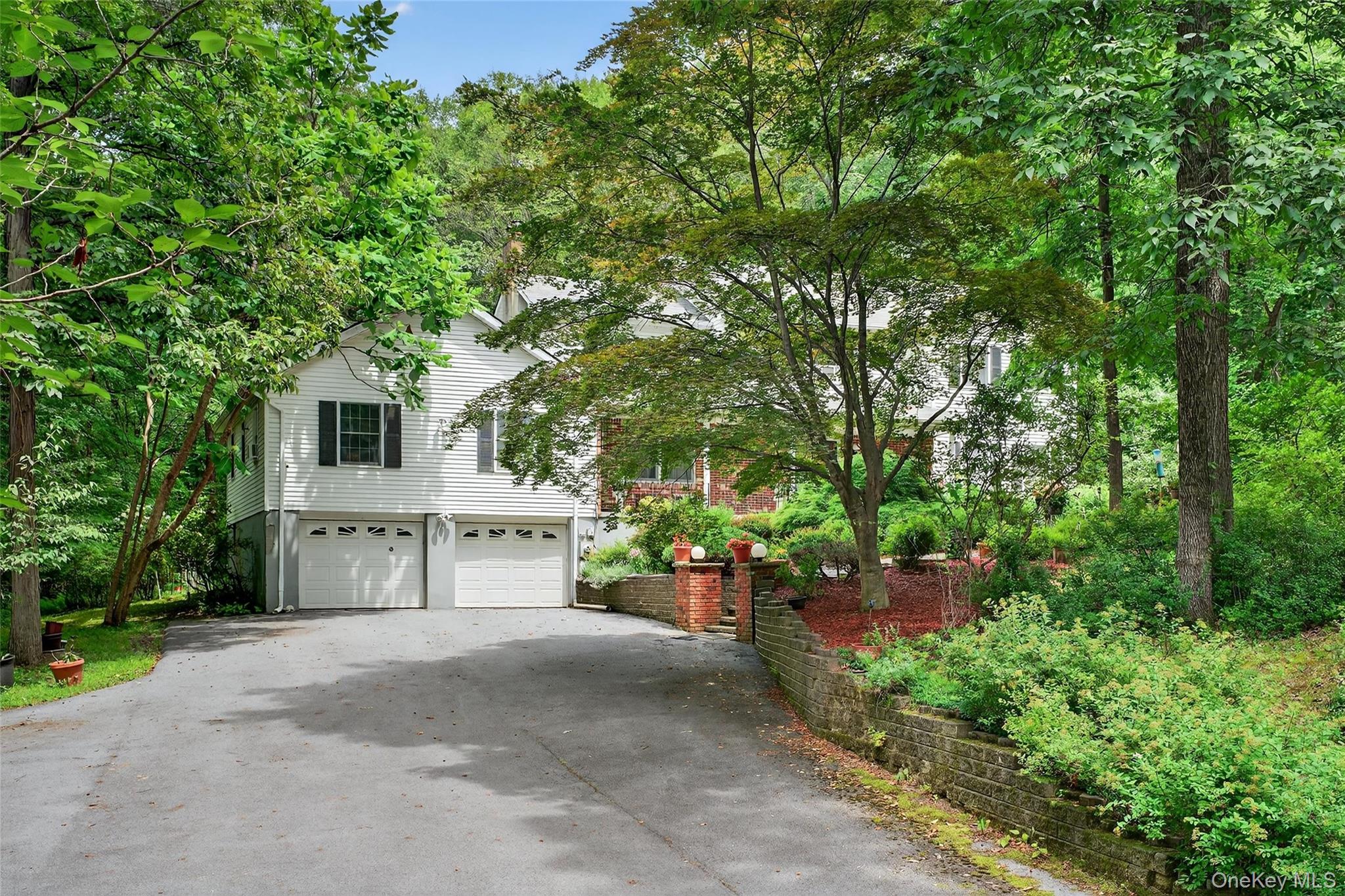 72 Peddler Hill Road Out of NYC Monroe, NY 10950