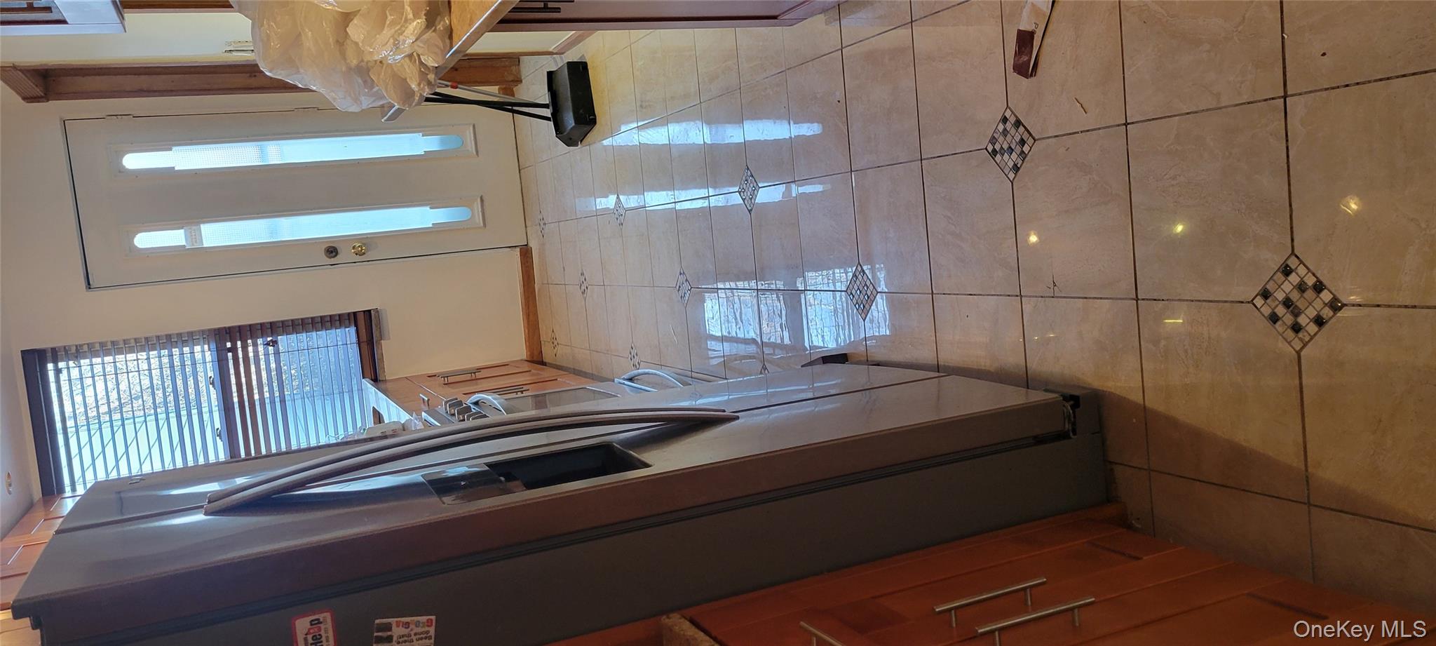 8913 Avenue M Brooklyn, NY 11236