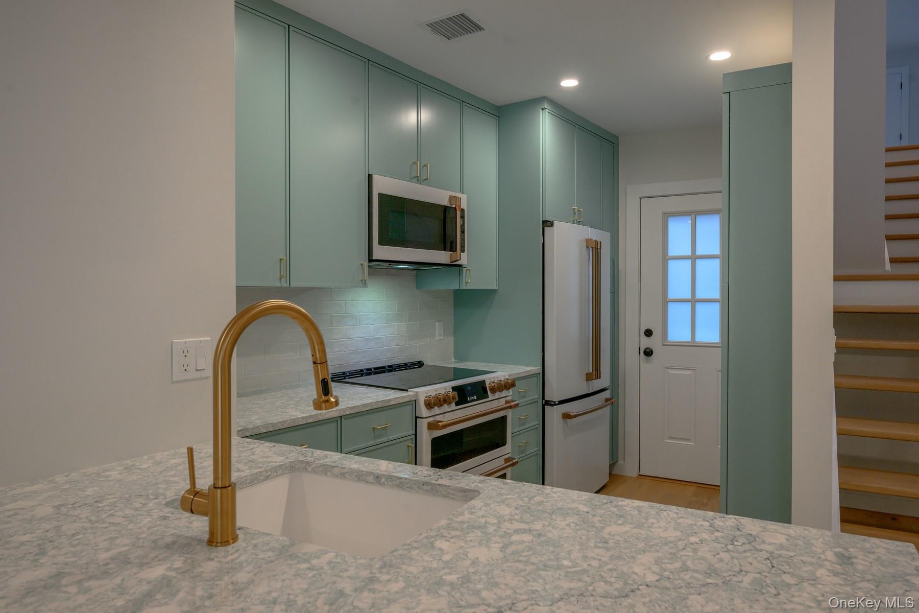 29 Fairway Place 6 Montauk Montauk, NY 11954