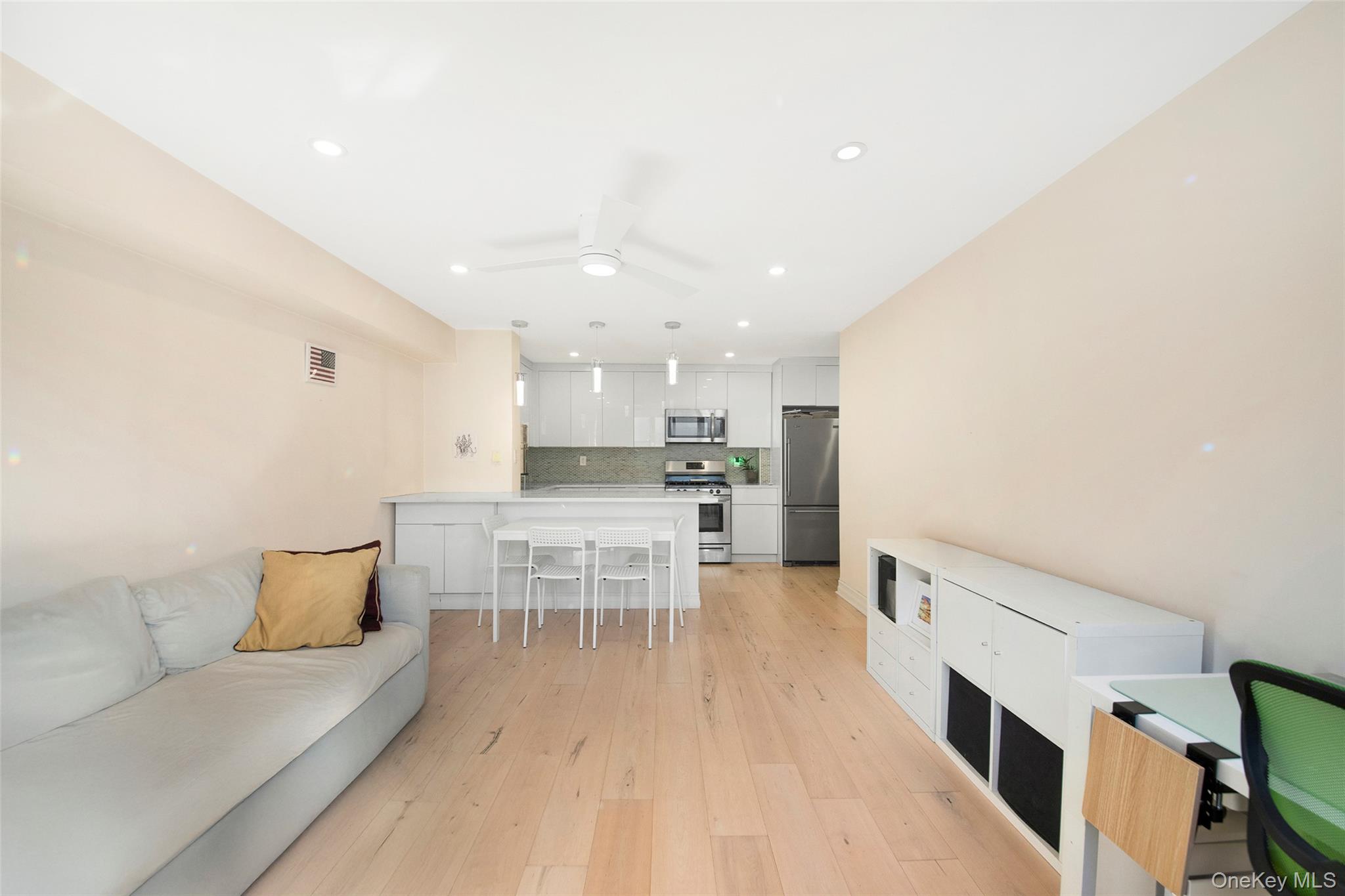 301 Cathedral Parkway 3-M New York , NY 10026