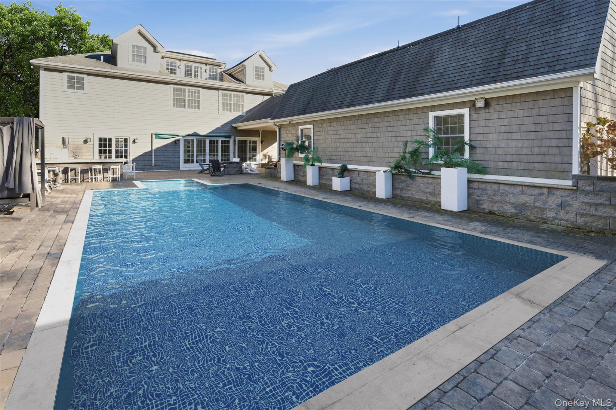 33A Newtown Road Hampton Bays Hampton Bays, NY 11946