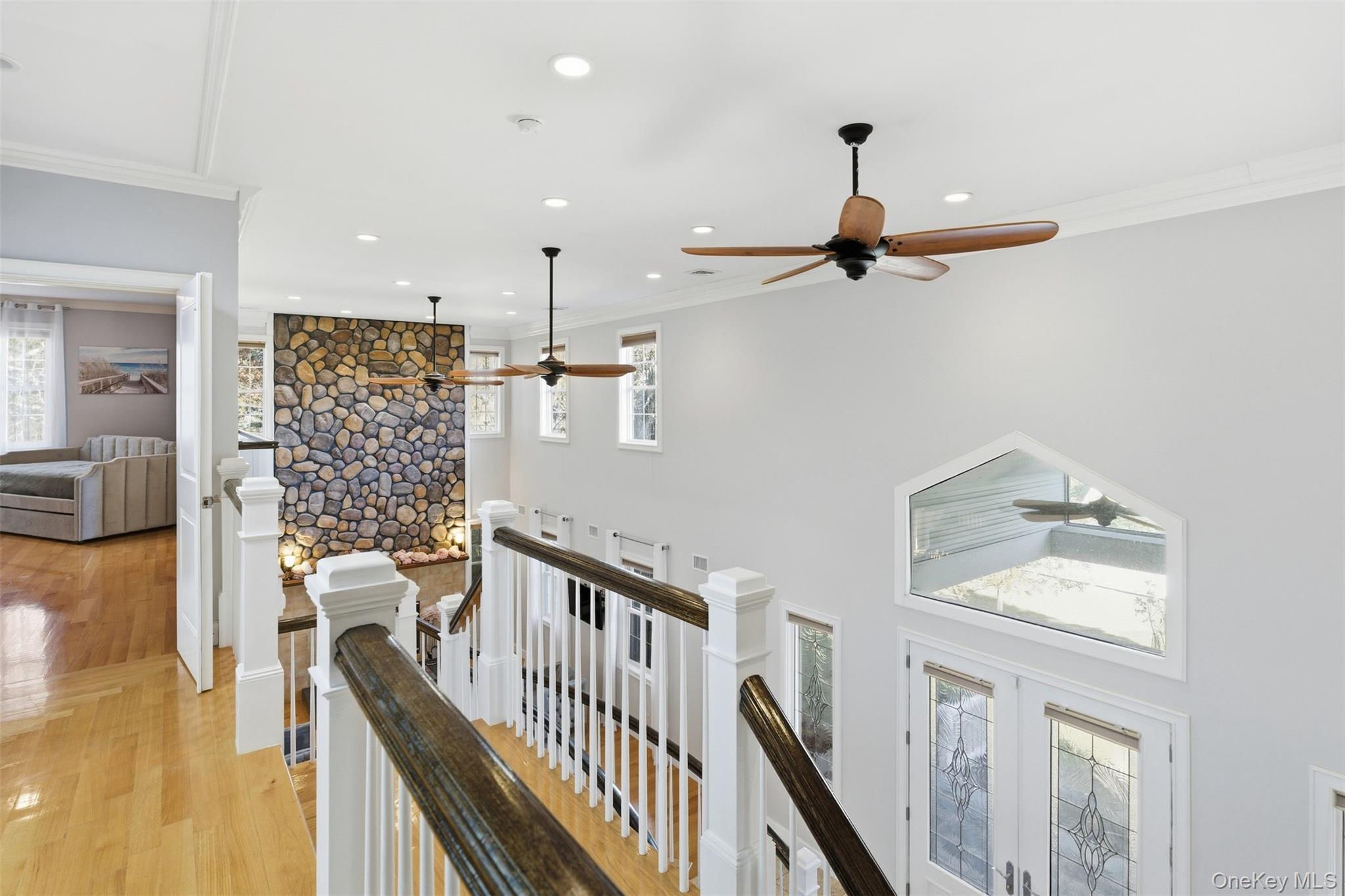 33A Newtown Road Hampton Bays Hampton Bays, NY 11946