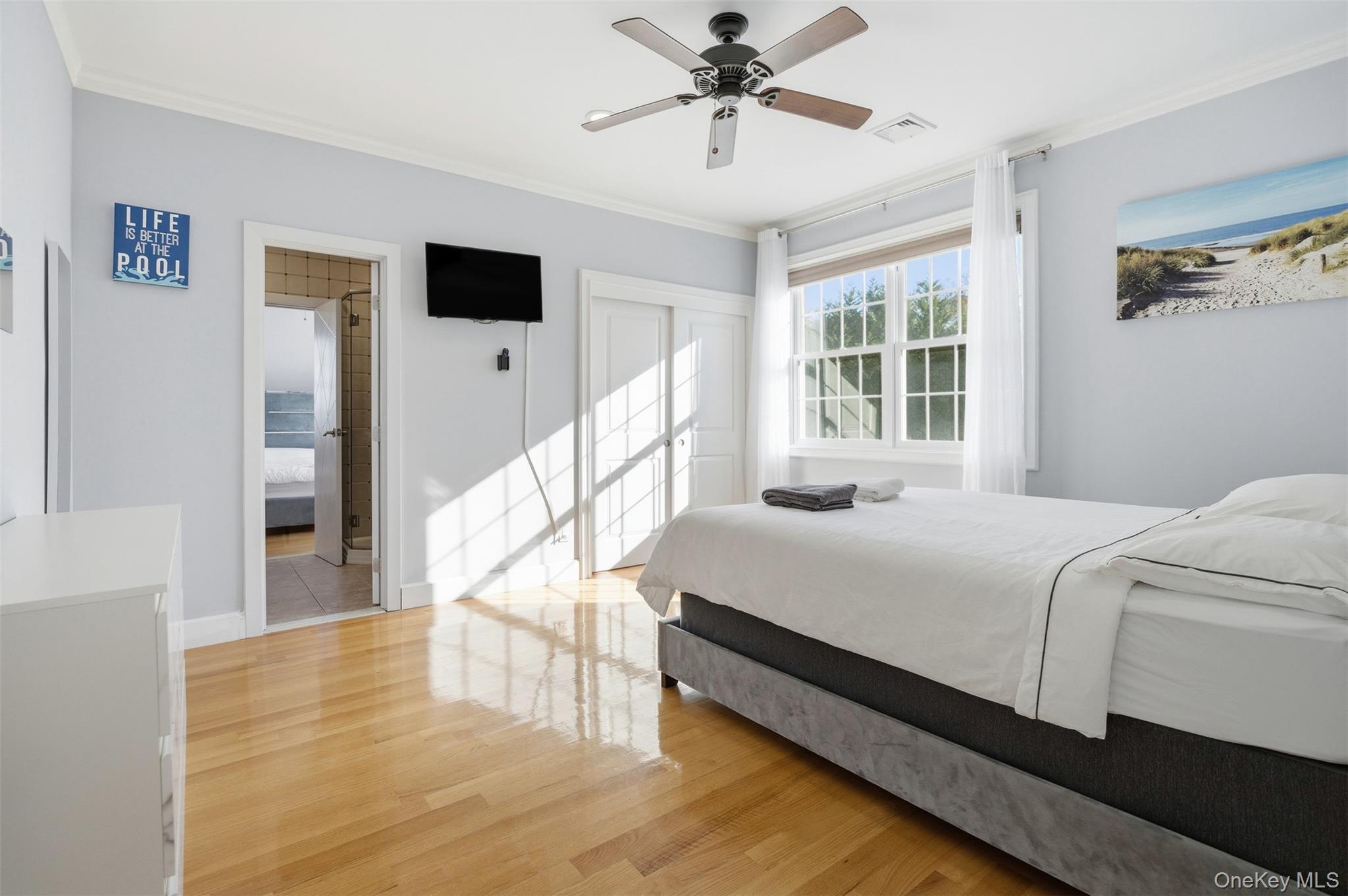 33A Newtown Road Hampton Bays Hampton Bays, NY 11946