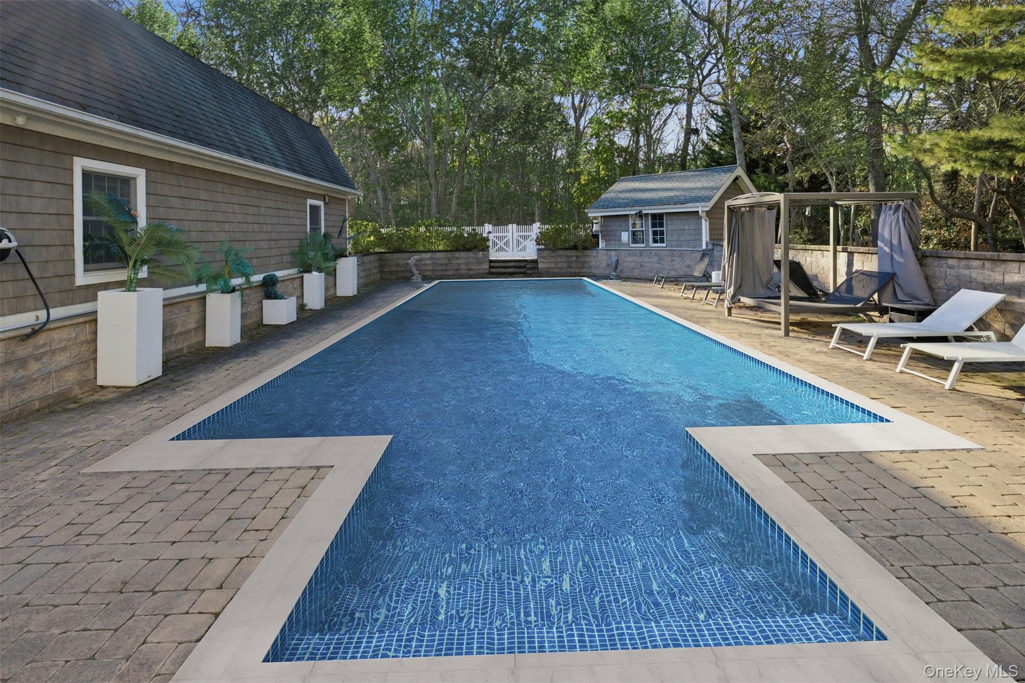 33A Newtown Road Hampton Bays Hampton Bays, NY 11946