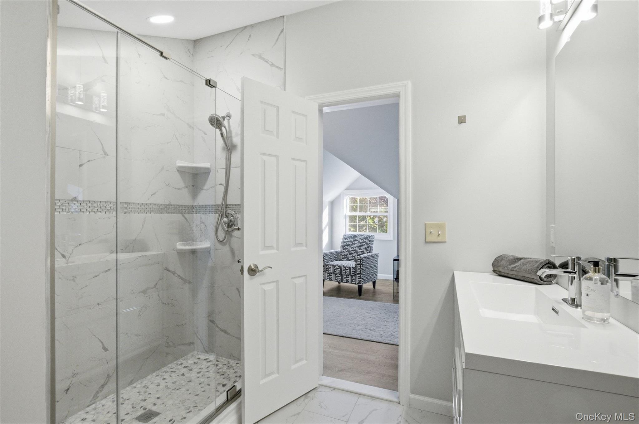 33A Newtown Road Hampton Bays Hampton Bays, NY 11946