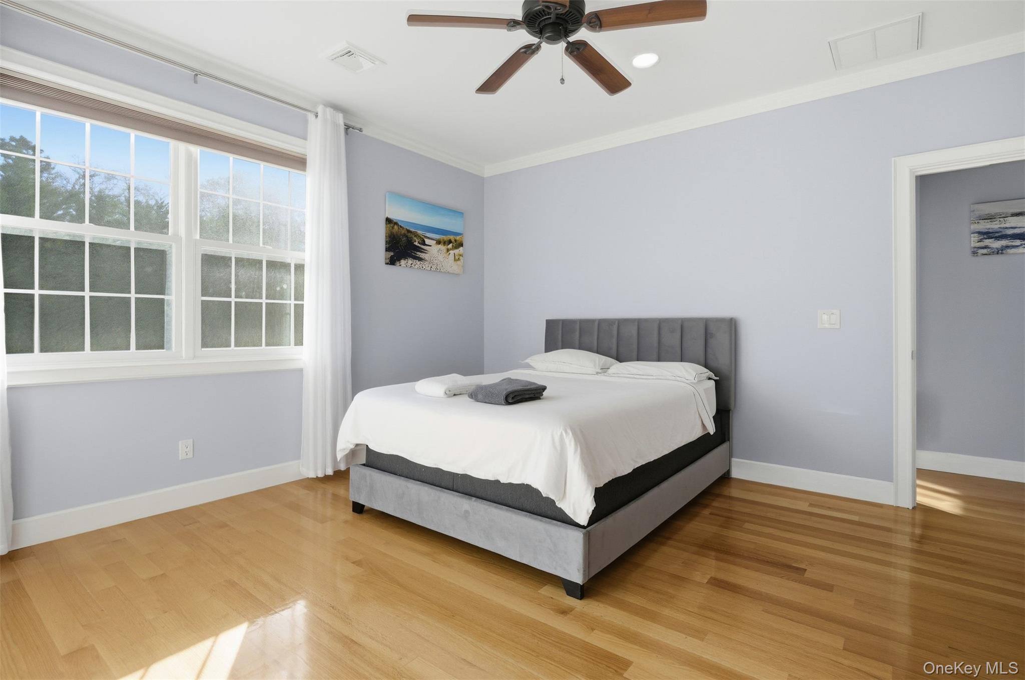 33A Newtown Road Hampton Bays Hampton Bays, NY 11946