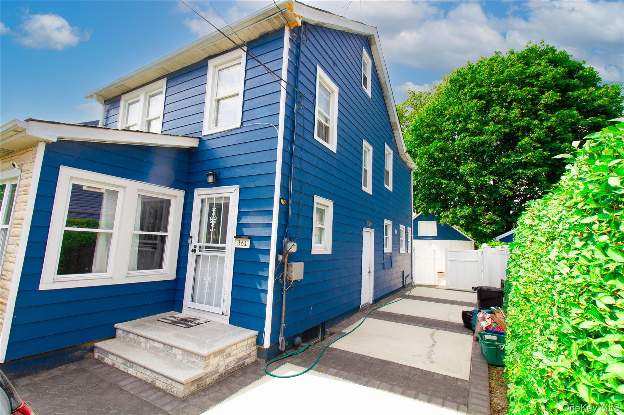 361 East Columbia Street Hempstead Hempstead, NY 11550