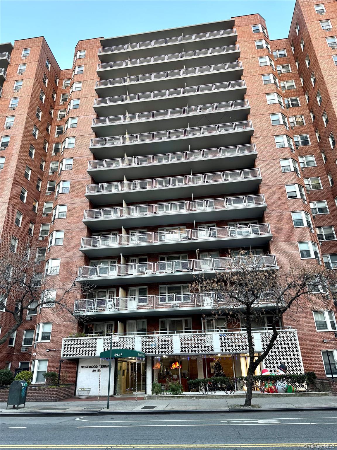 89-15 Parsons Boulevard 9-C Jamaica Jamaica, NY 11432