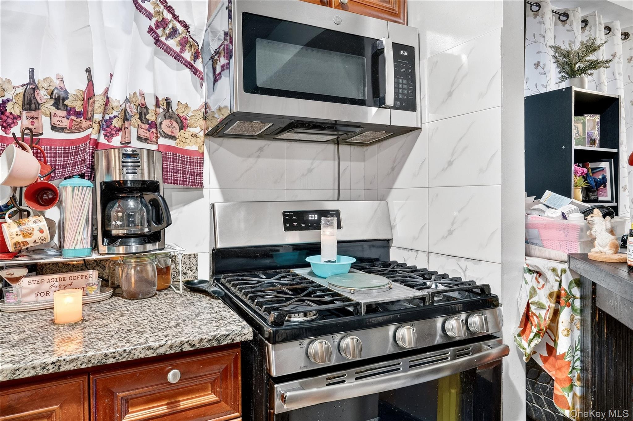 1459 Rosedale Avenue Bronx, NY 10460