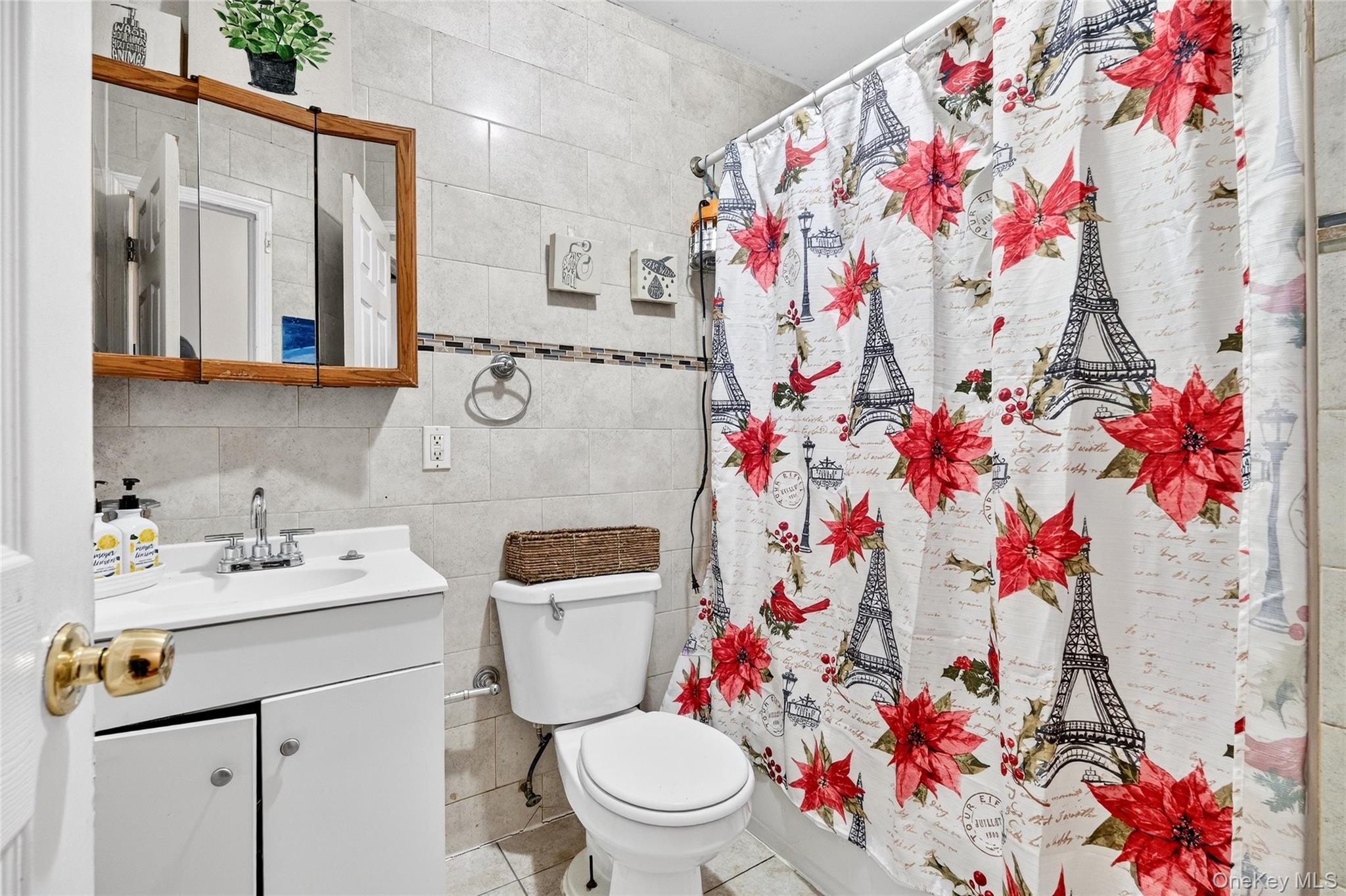 1459 Rosedale Avenue Bronx, NY 10460