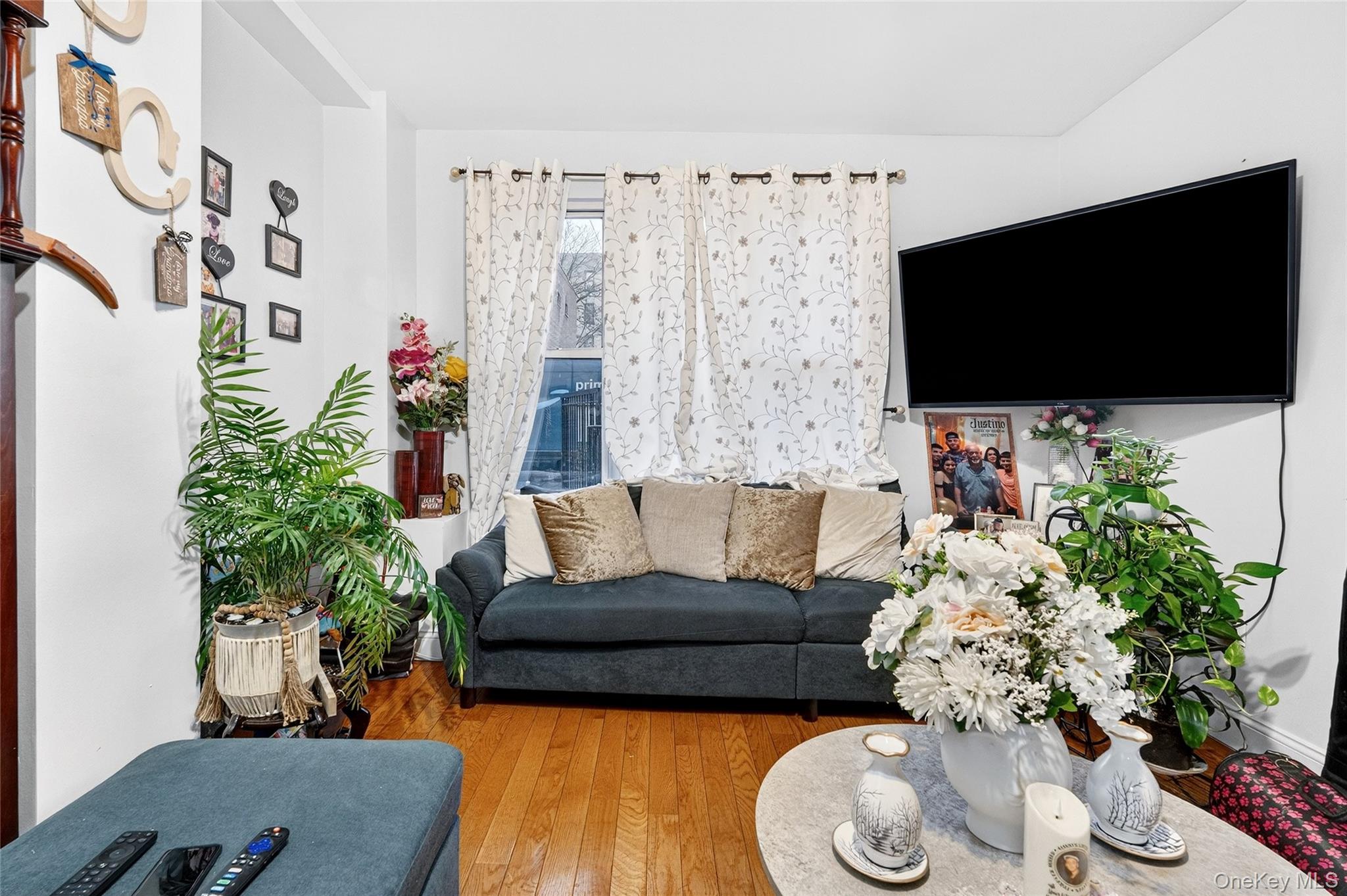 1459 Rosedale Avenue Bronx, NY 10460