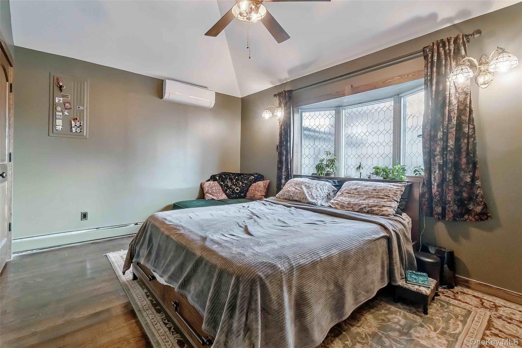 27 West 11th Road Broad Channel Broad Channel, NY 11693