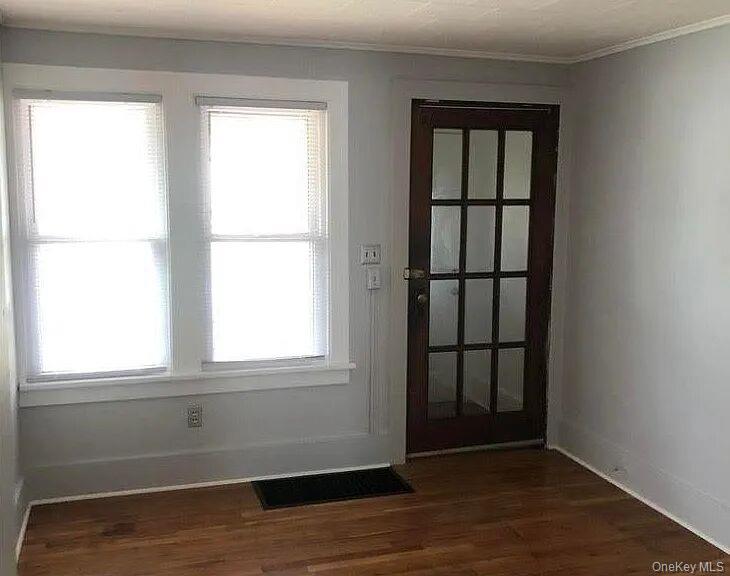 198 Knickerbocker Avenue Out of NYC Rochester, NY 14615