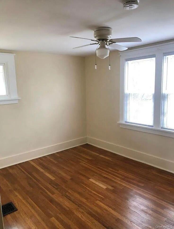 198 Knickerbocker Avenue Out of NYC Rochester, NY 14615