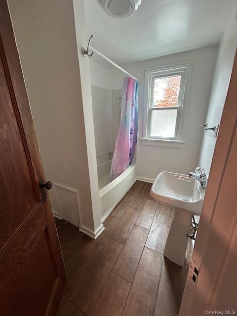 198 Knickerbocker Avenue Out of NYC Rochester, NY 14615