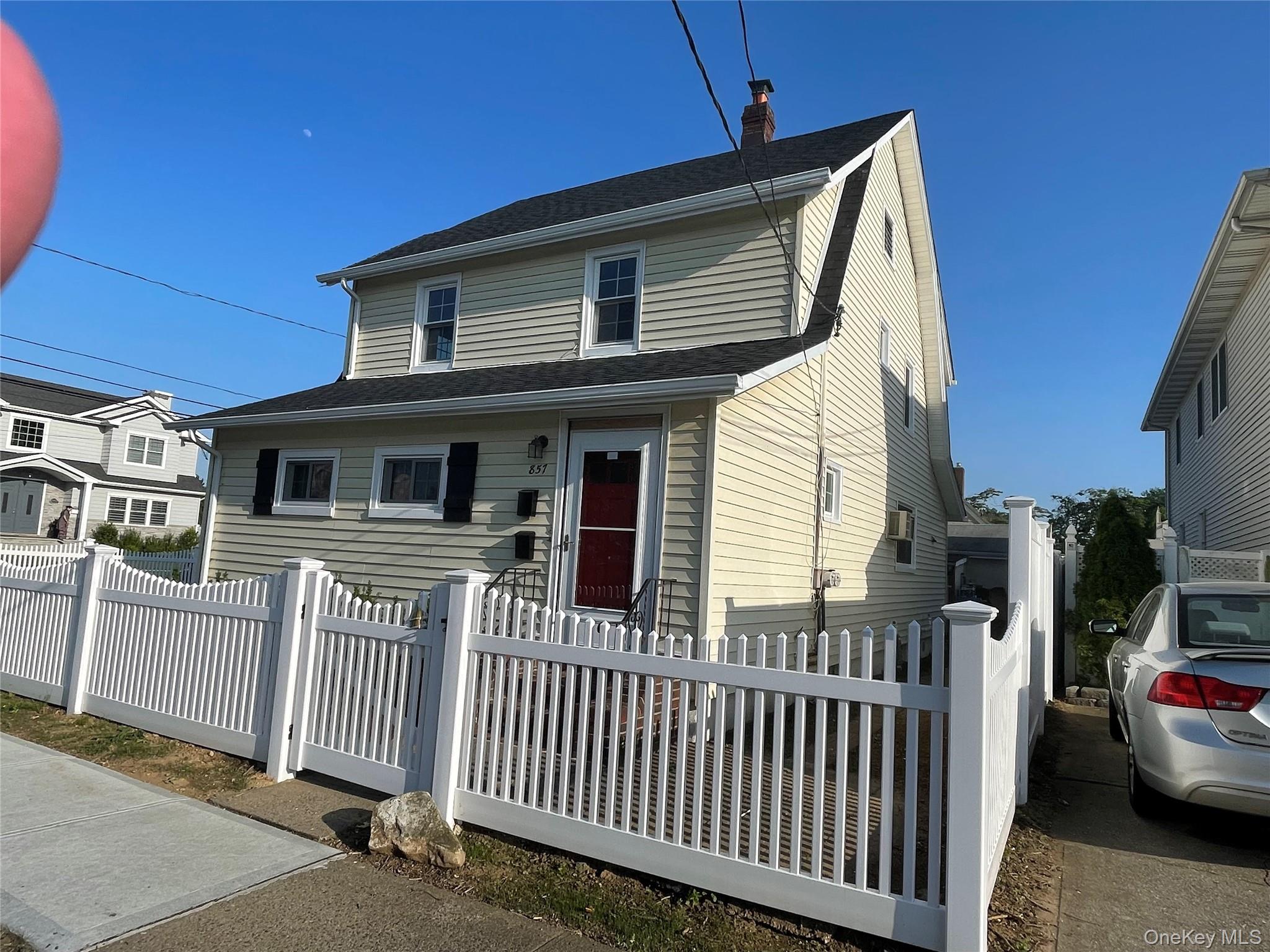 857 Garfield Street 2nd Fl Franklin Square Franklin Square, NY 11010