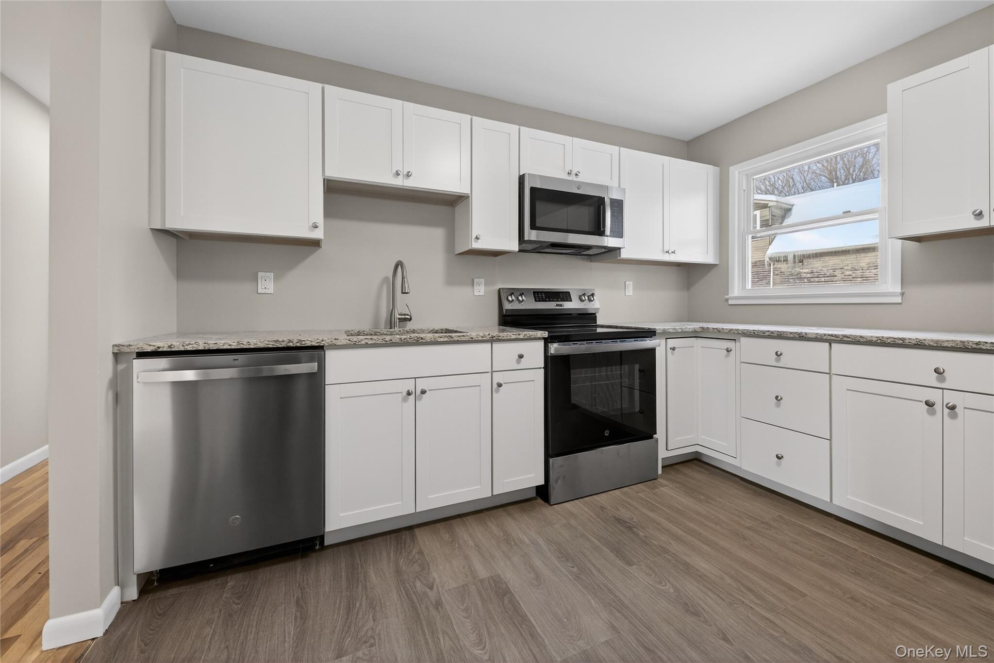 676-678 Oak Summit Road Out of NYC Millbrook, NY 12545