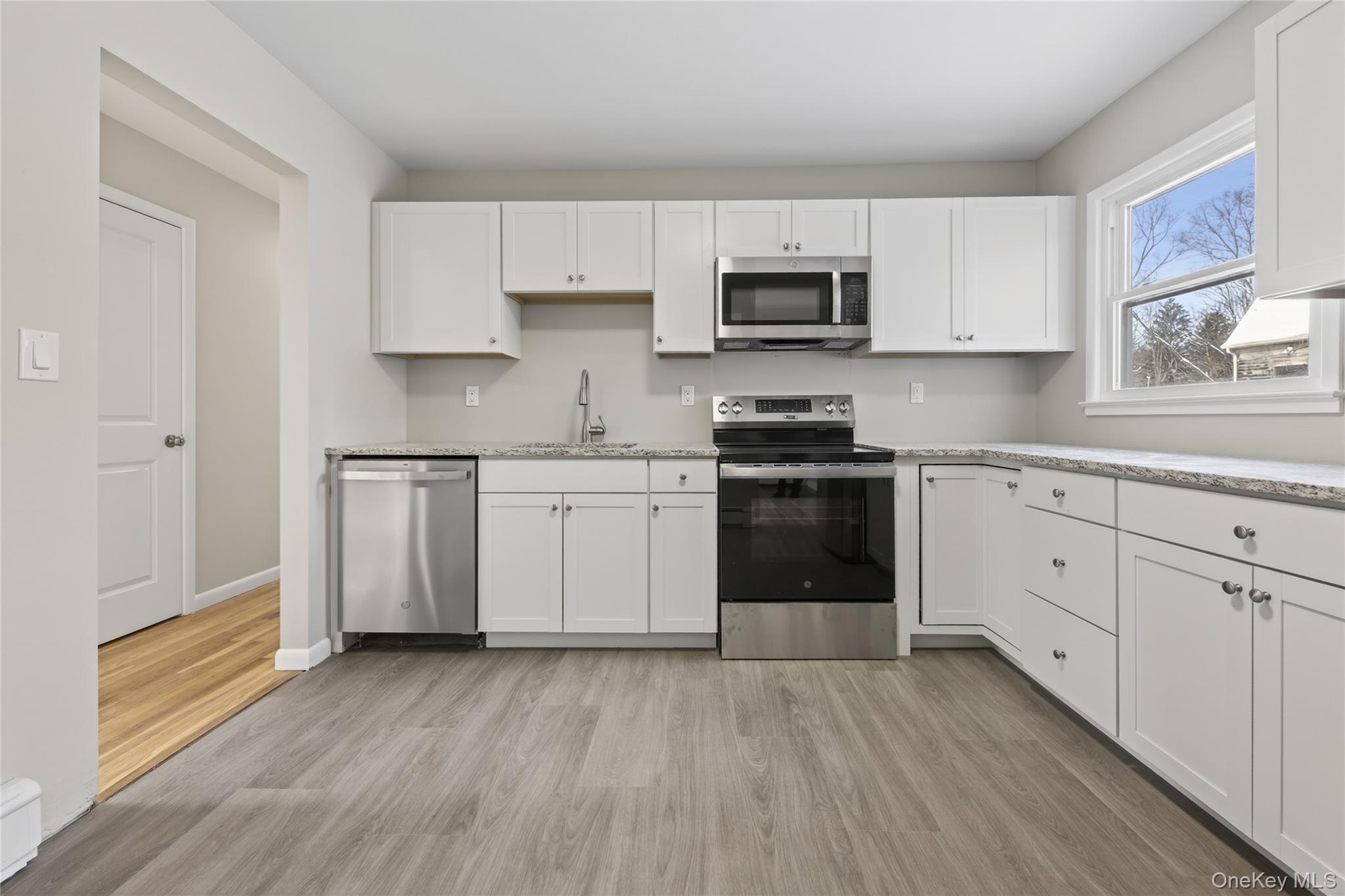 676-678 Oak Summit Road Out of NYC Millbrook, NY 12545