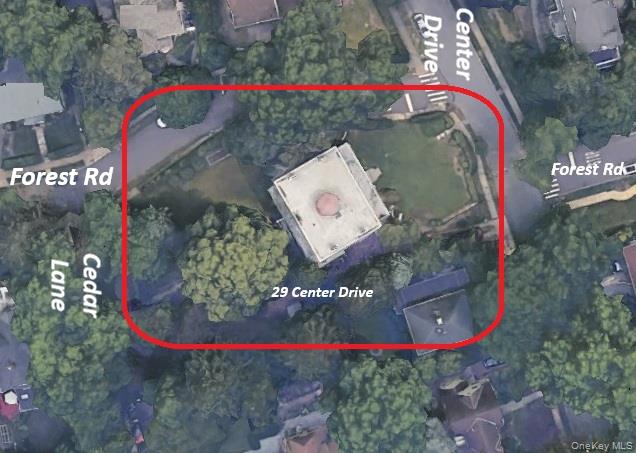 29 Center Drive Douglaston Douglaston, NY 11363