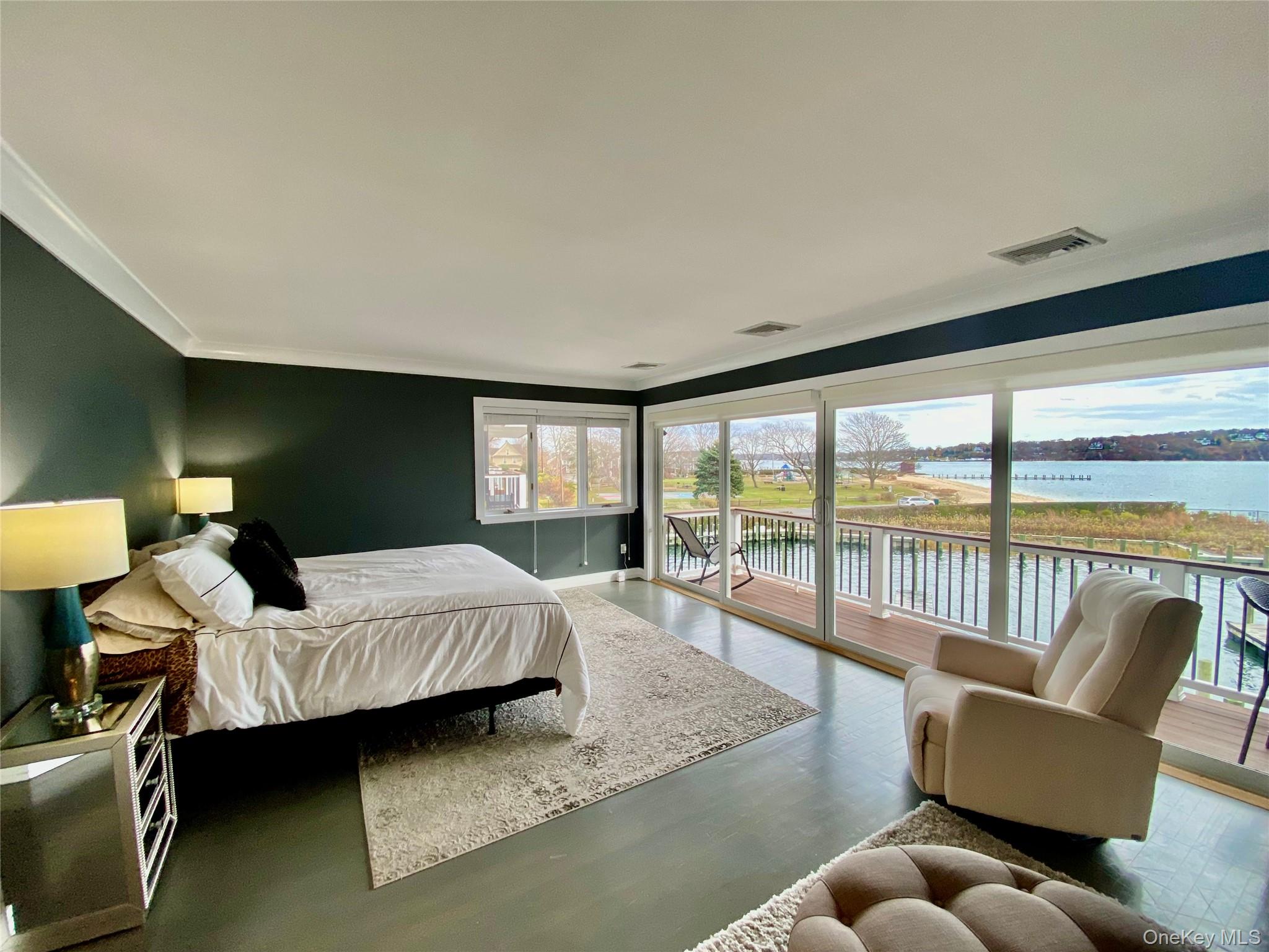 131 6th Street G Greenport Greenport, NY 11944