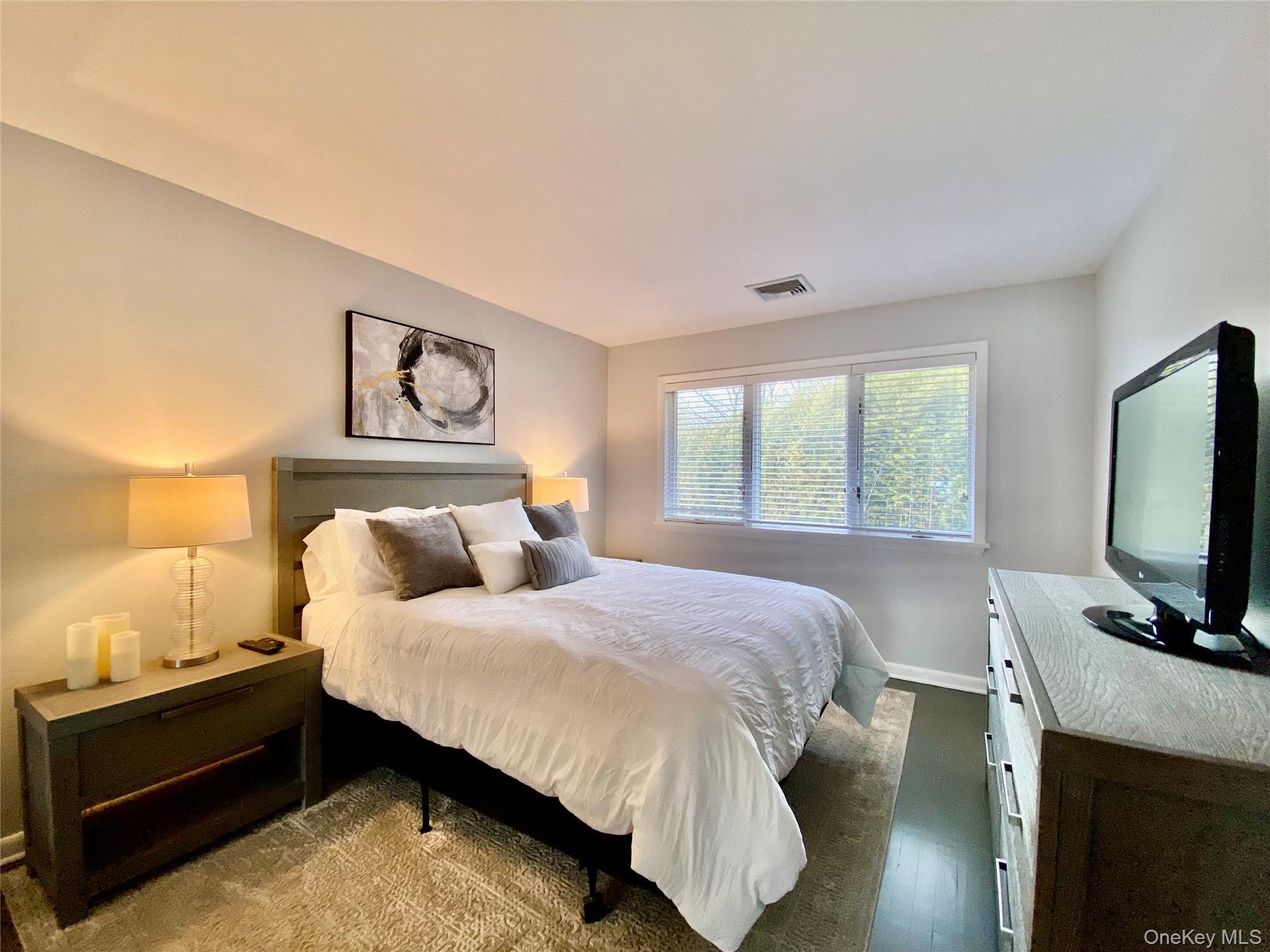 131 6th Street G Greenport Greenport, NY 11944