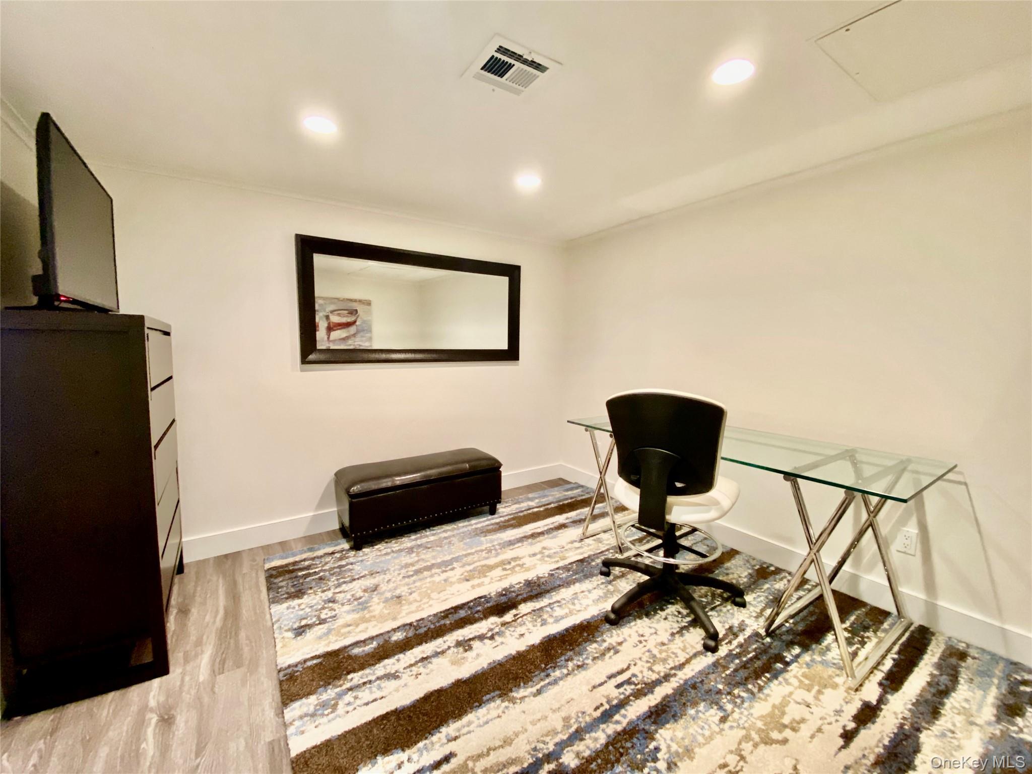 131 6th Street G Greenport Greenport, NY 11944