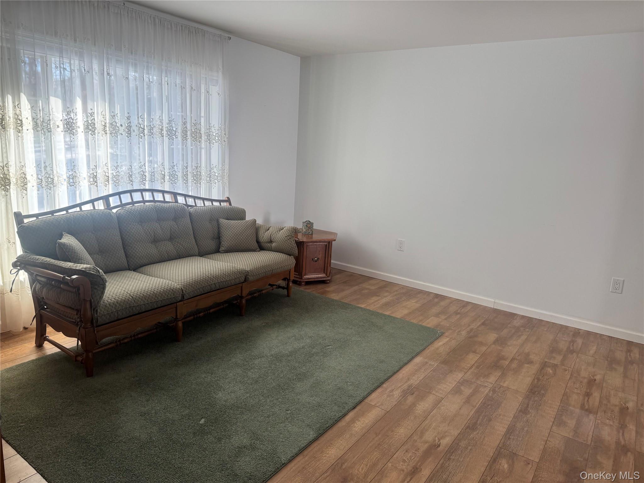 1407 Middle Road 275 Calverton Calverton, NY 11933