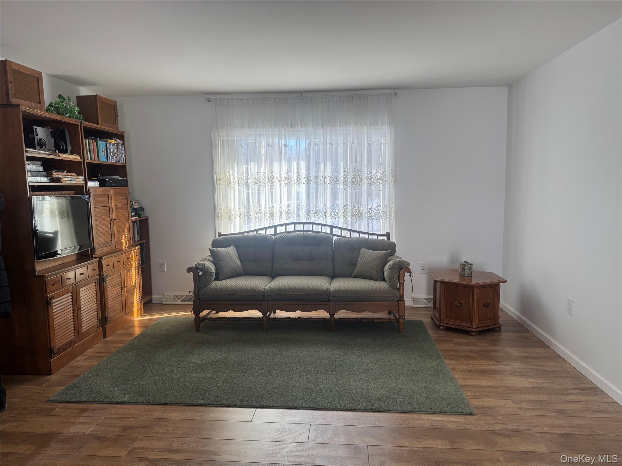 1407 Middle Road 275 Calverton Calverton, NY 11933