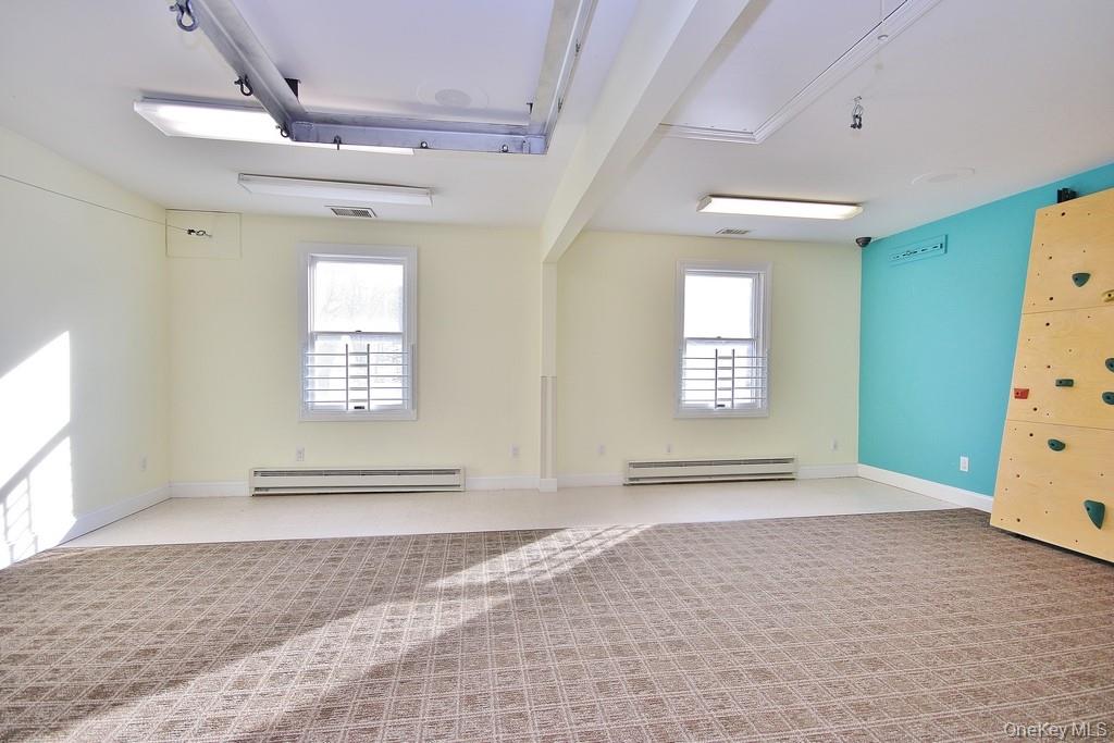 534 Route 6 Out of NYC Mahopac, NY 10541