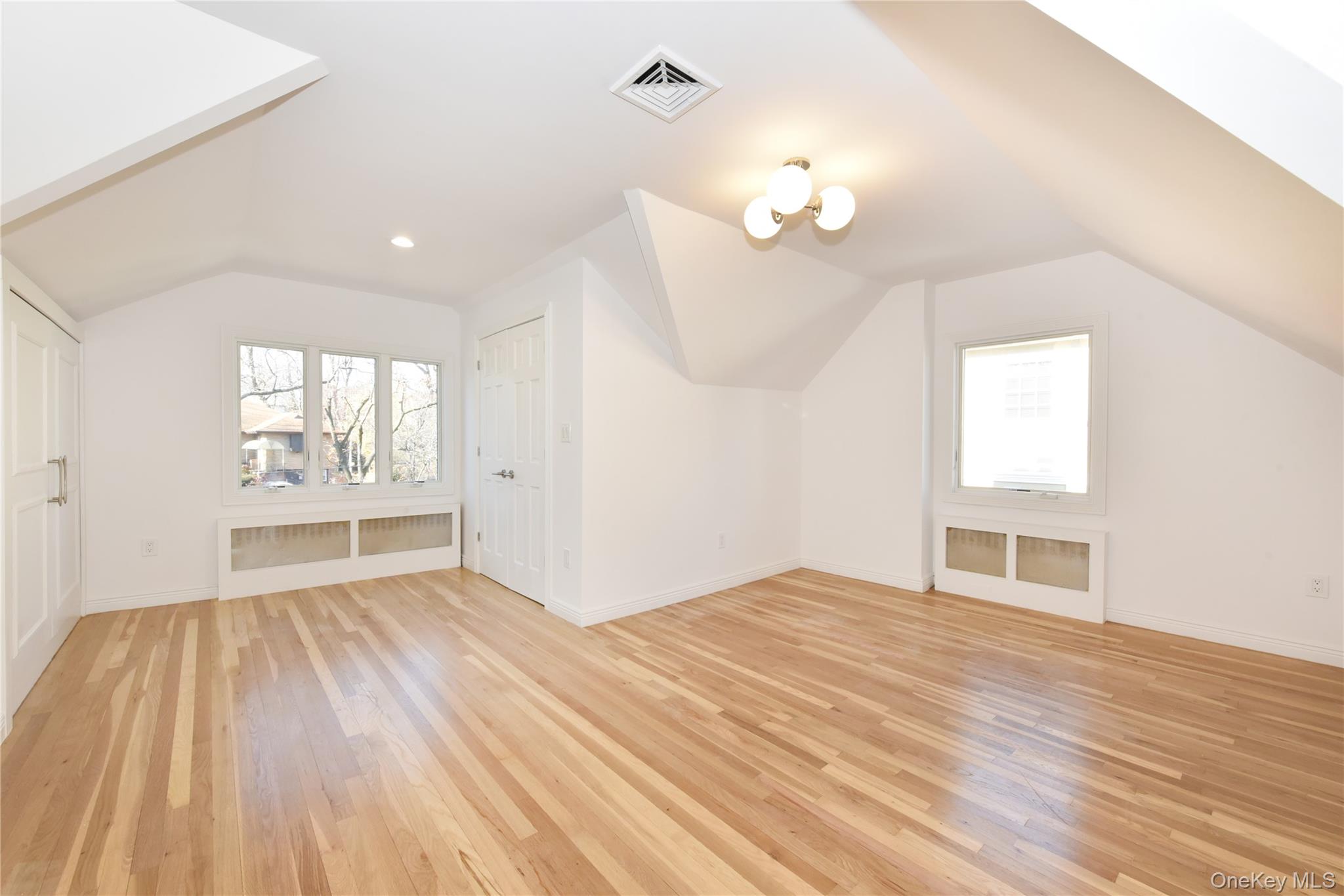 85-35 Midland Parkway Jamaica Estates Jamaica Estates, NY 11432