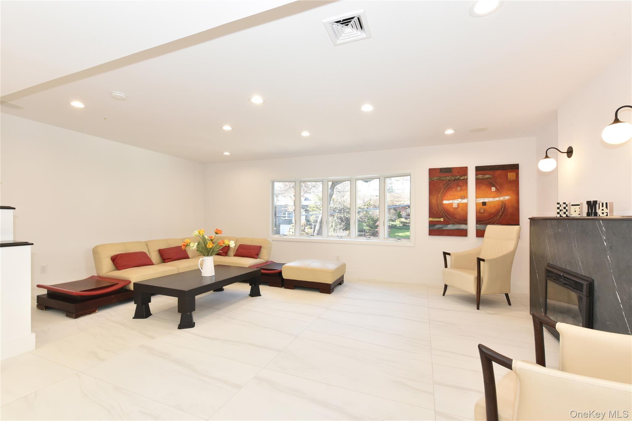 85-35 Midland Parkway Jamaica Estates Jamaica Estates, NY 11432