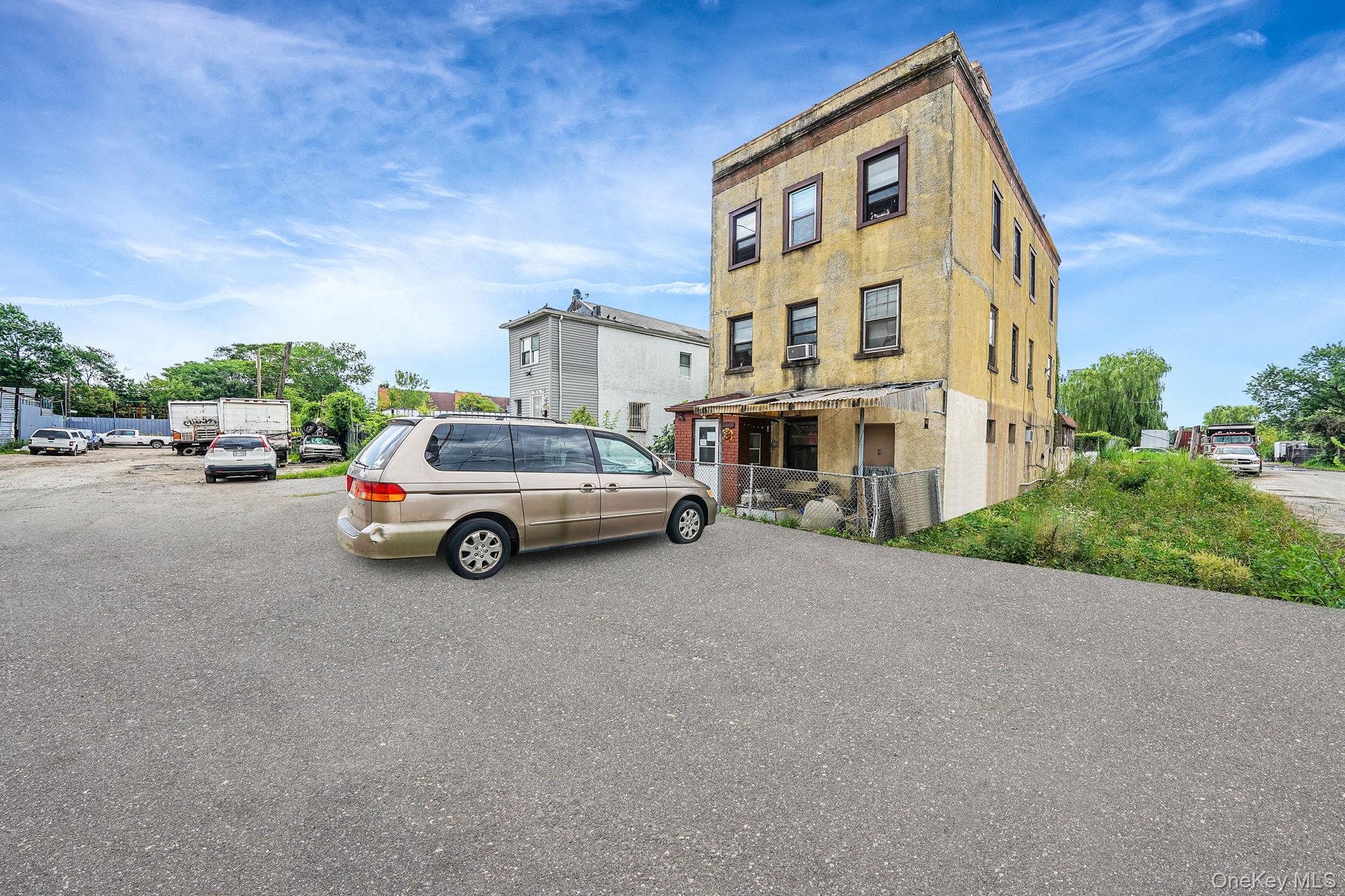 7602 Blake Avenue Howard Beach Howard Beach, NY 11414