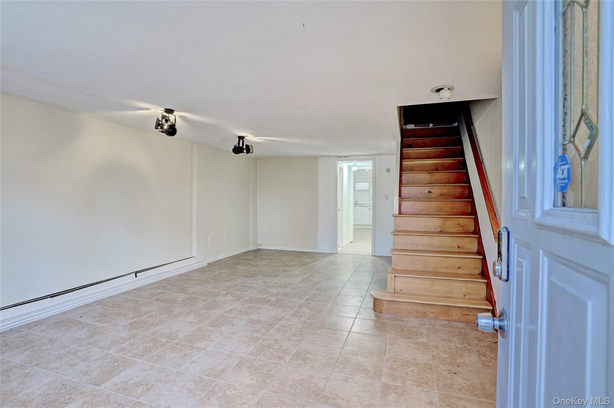 160 Pascack Road Out of NYC Chestnut Ridge, NY 10965