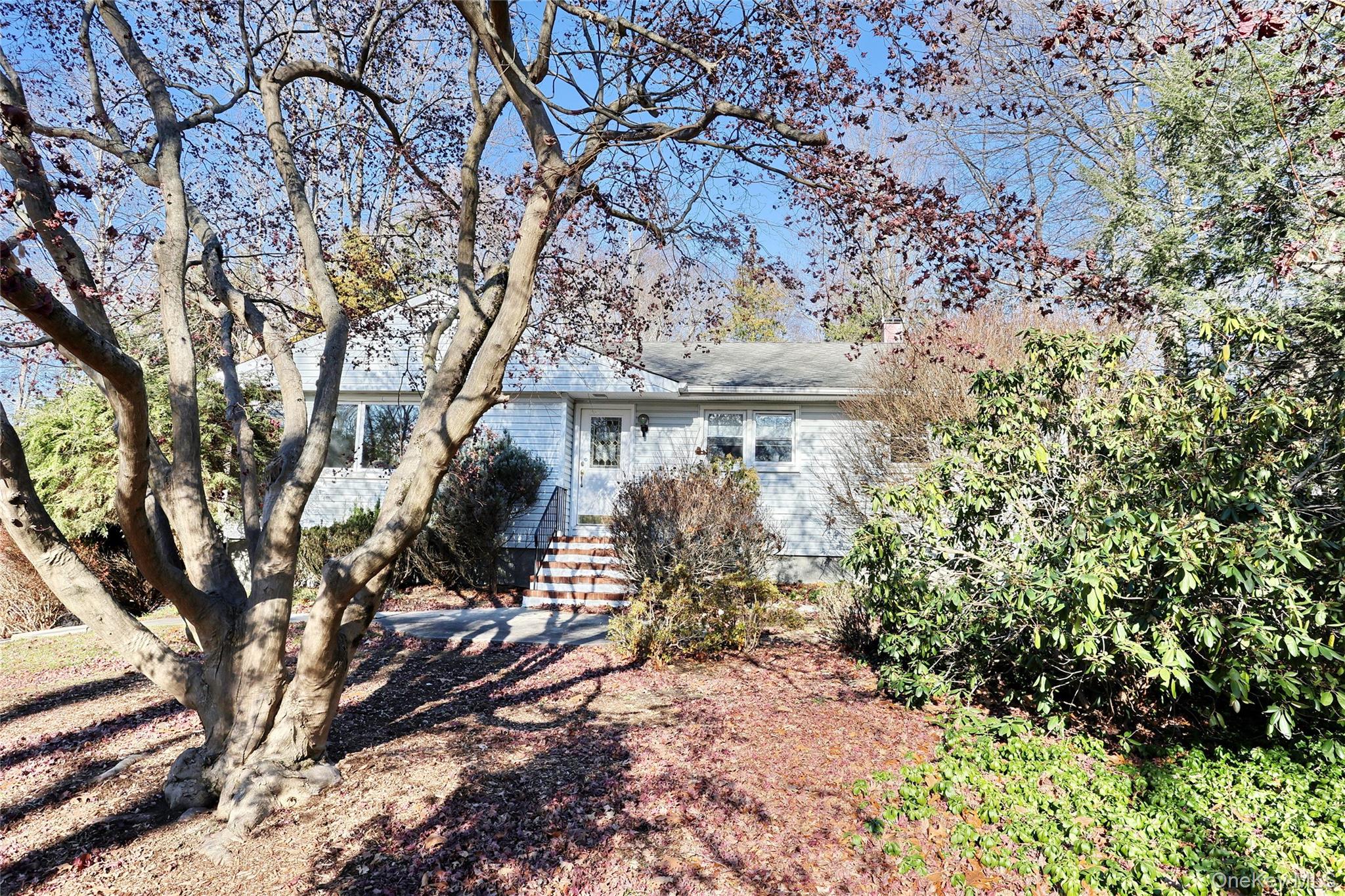 160 Pascack Road Out of NYC Chestnut Ridge, NY 10965