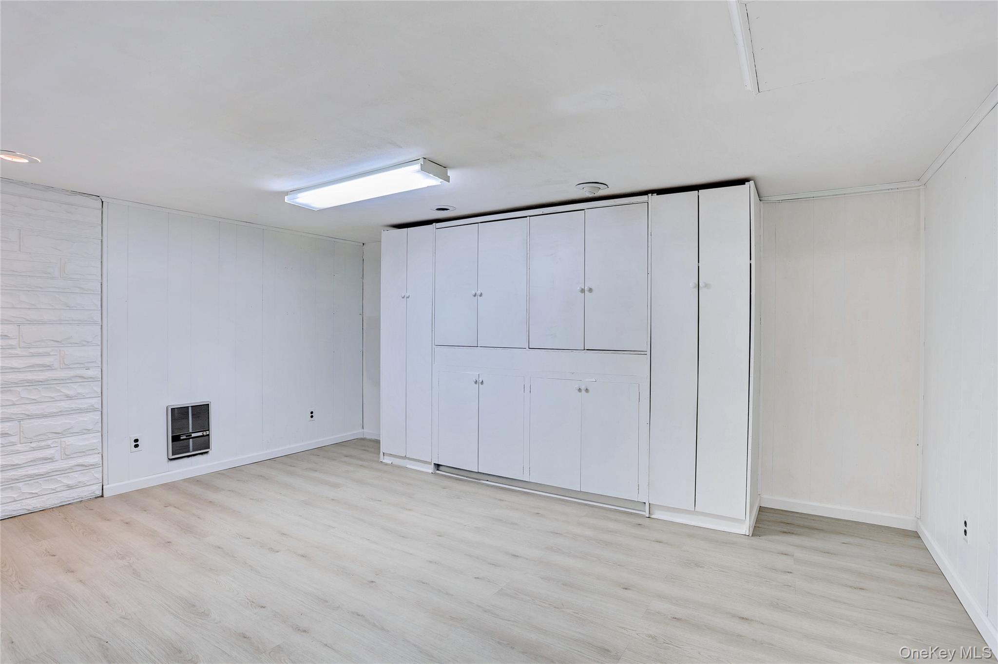 160 Pascack Road Out of NYC Chestnut Ridge, NY 10965