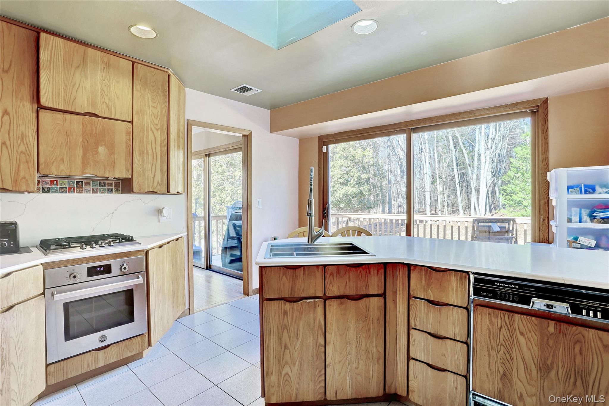 160 Pascack Road Out of NYC Chestnut Ridge, NY 10965