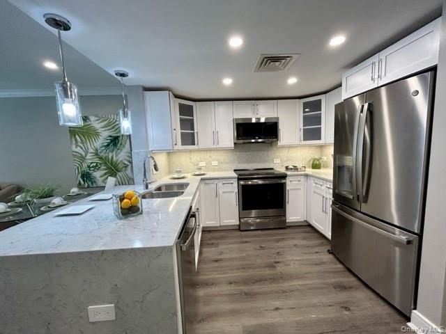 100 Glen Street N2514 Glen Cove Glen Cove, NY 11542