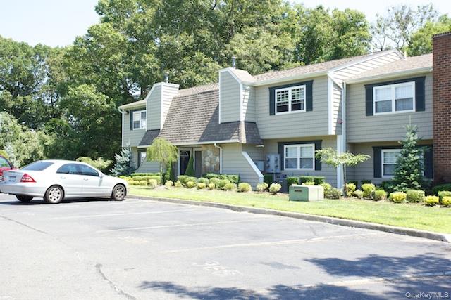 342 Lake Pointe Drive 342 Middle Island Middle Island, NY 11953