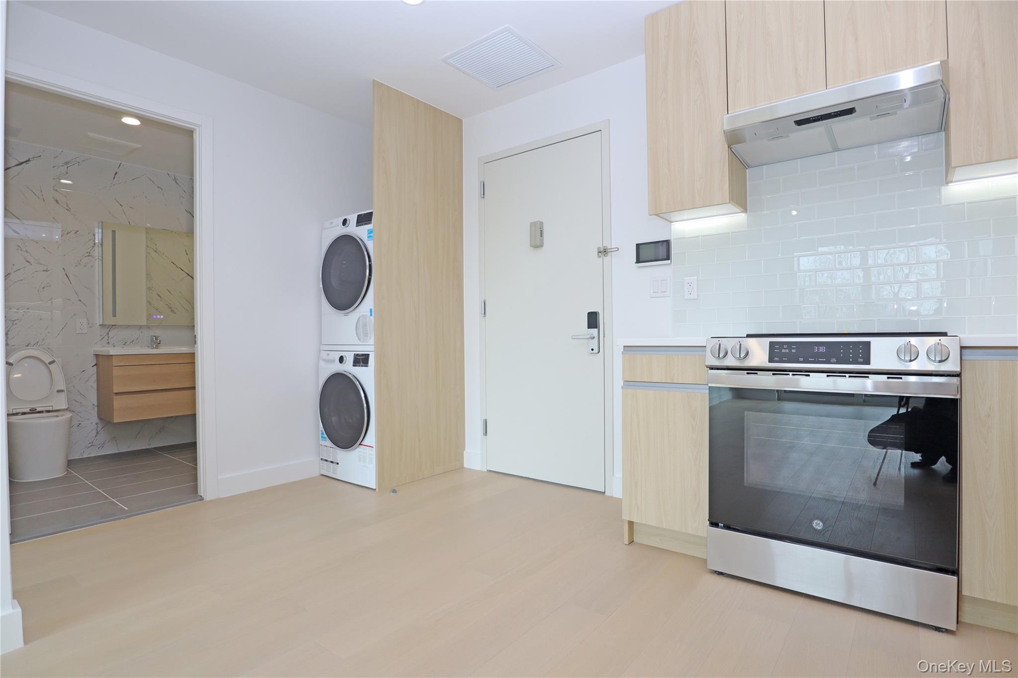 15002 Northern Bloulevard 3-G Flushing Flushing, NY 11354