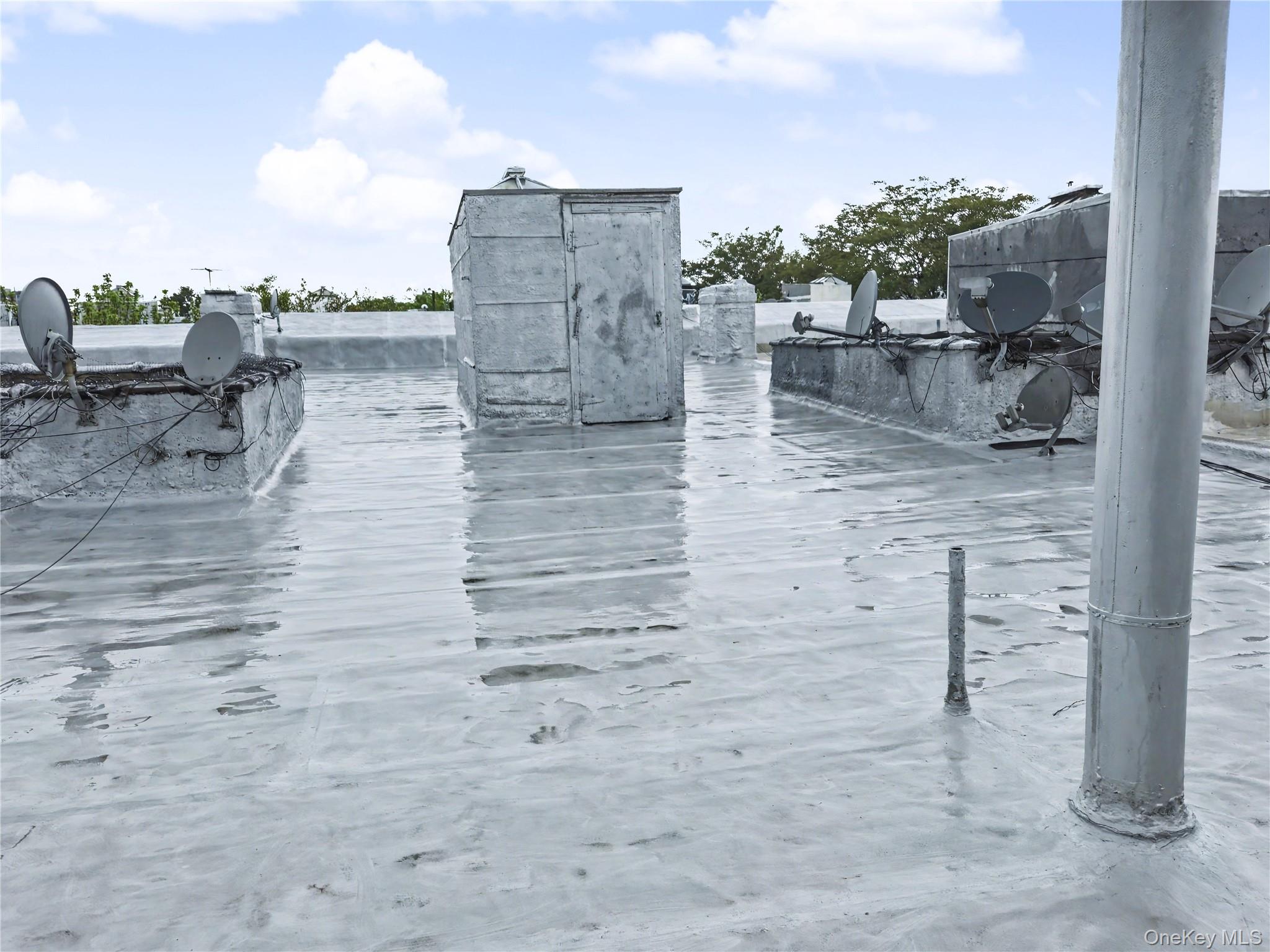 1722 Putnam Avenue Ridgewood Ridgewood, NY 11385