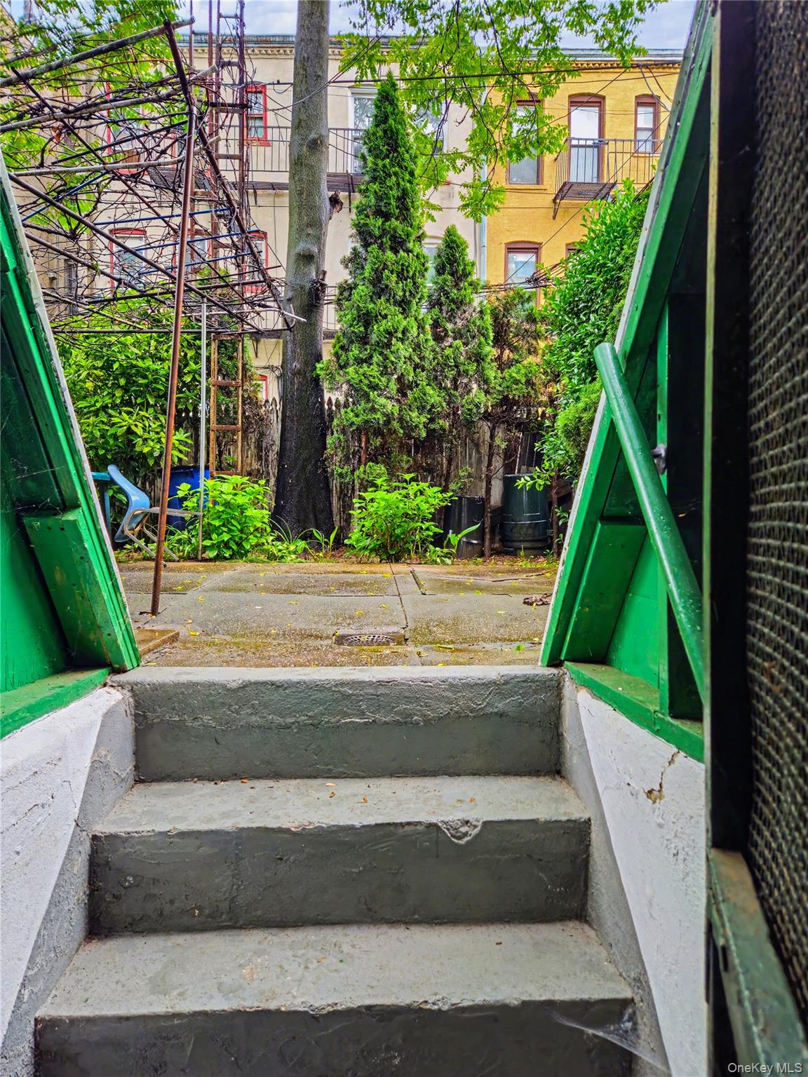 1722 Putnam Avenue Ridgewood Ridgewood, NY 11385