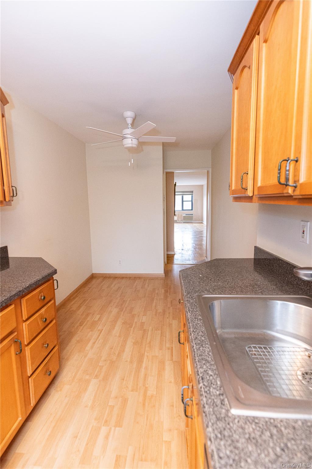 266 Pelham Road 4-H New Rochelle New Rochelle, NY 10805