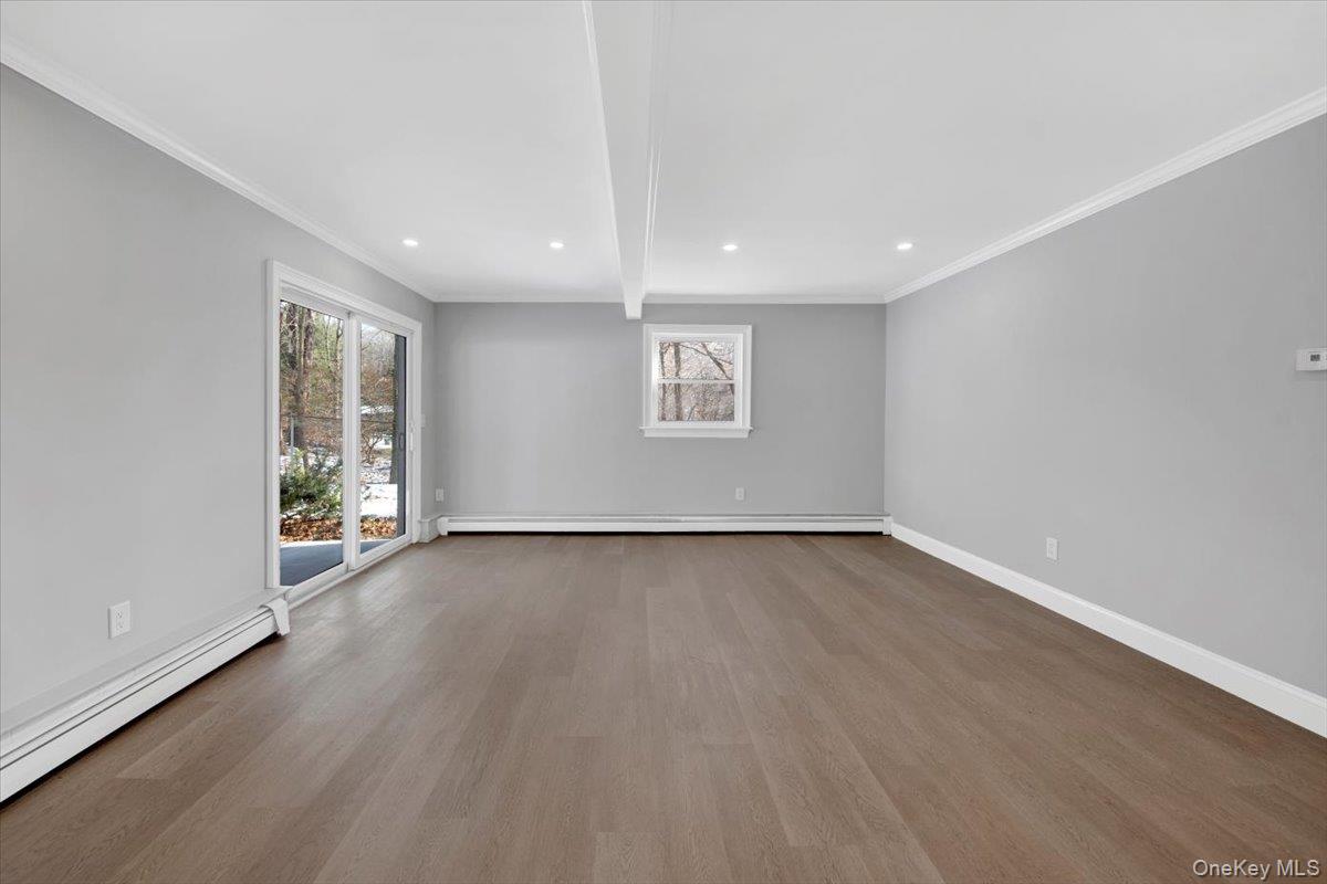 204 Dahlia Drive Out of NYC Mahopac, NY 10541