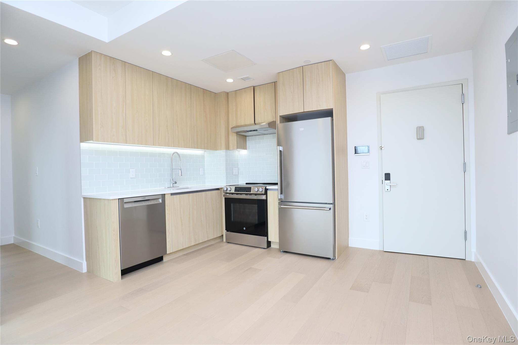 15002 Northern Bloulevard 4-G Flushing Flushing, NY 11354