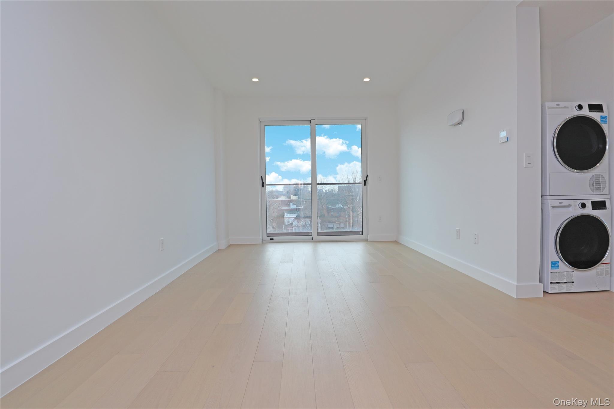 15002 Northern Bloulevard 4-G Flushing Flushing, NY 11354