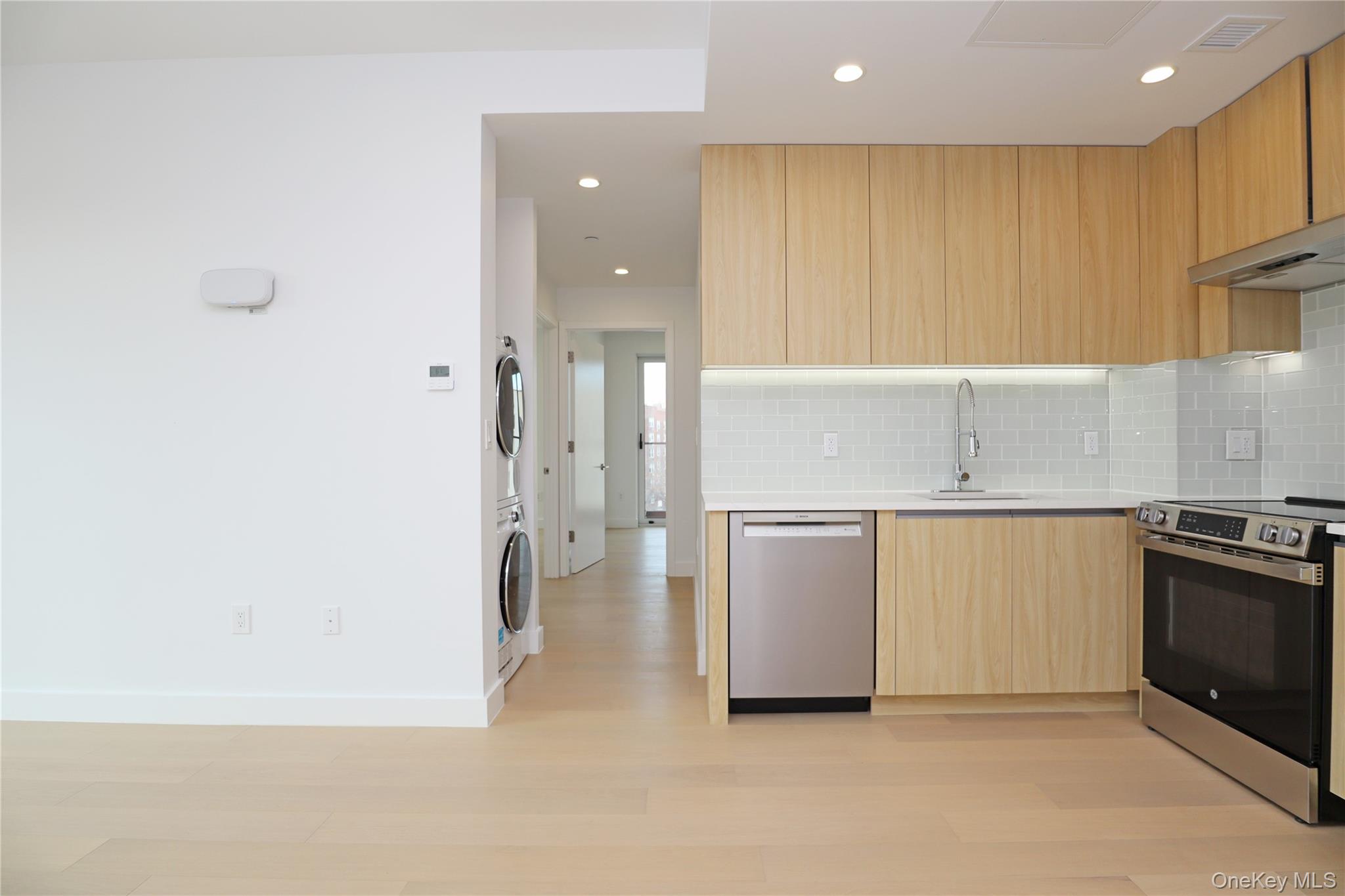 15002 Northern Bloulevard 4-G Flushing Flushing, NY 11354