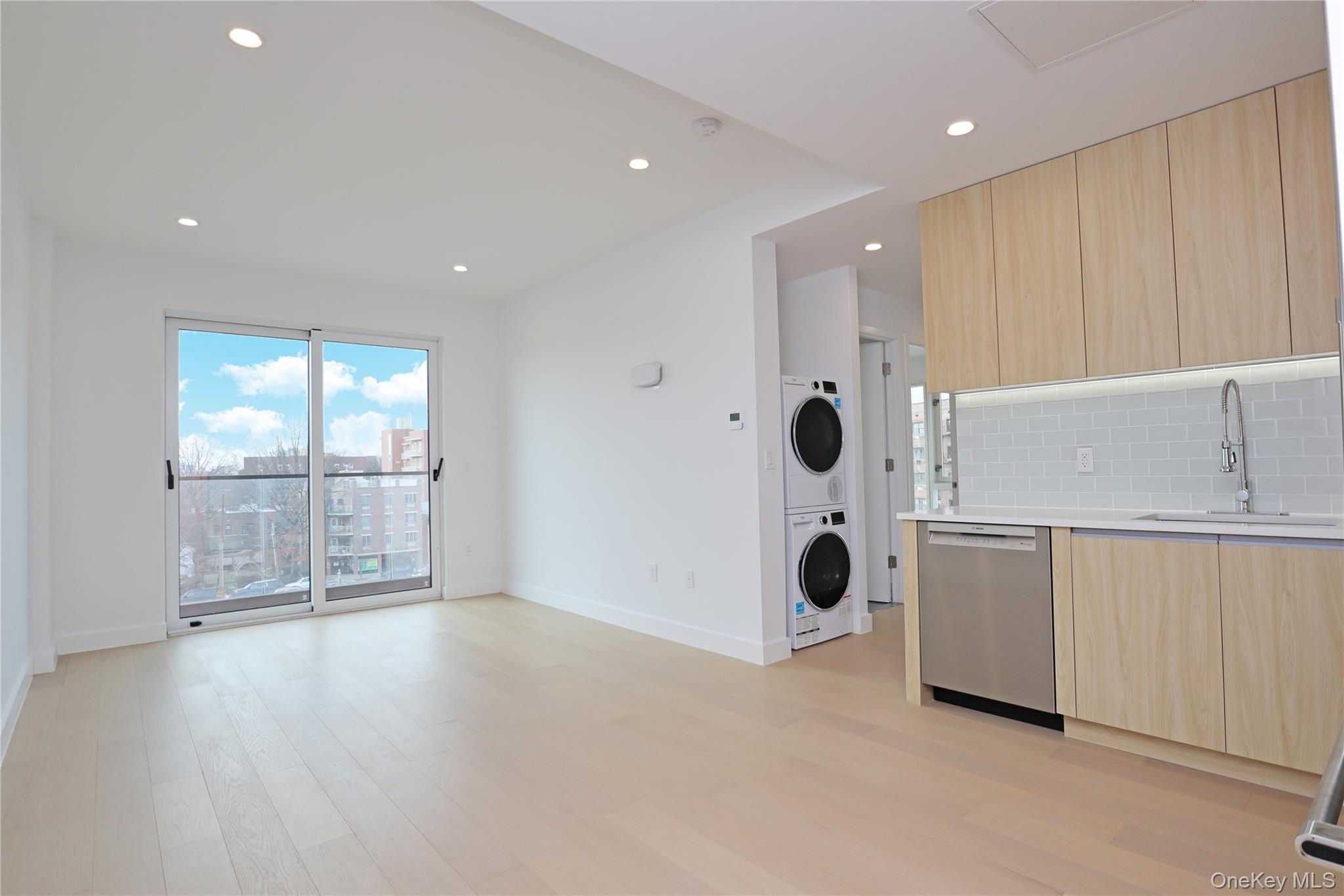 15002 Northern Bloulevard 4-G Flushing Flushing, NY 11354